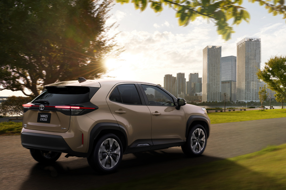 yariscross_design_img02